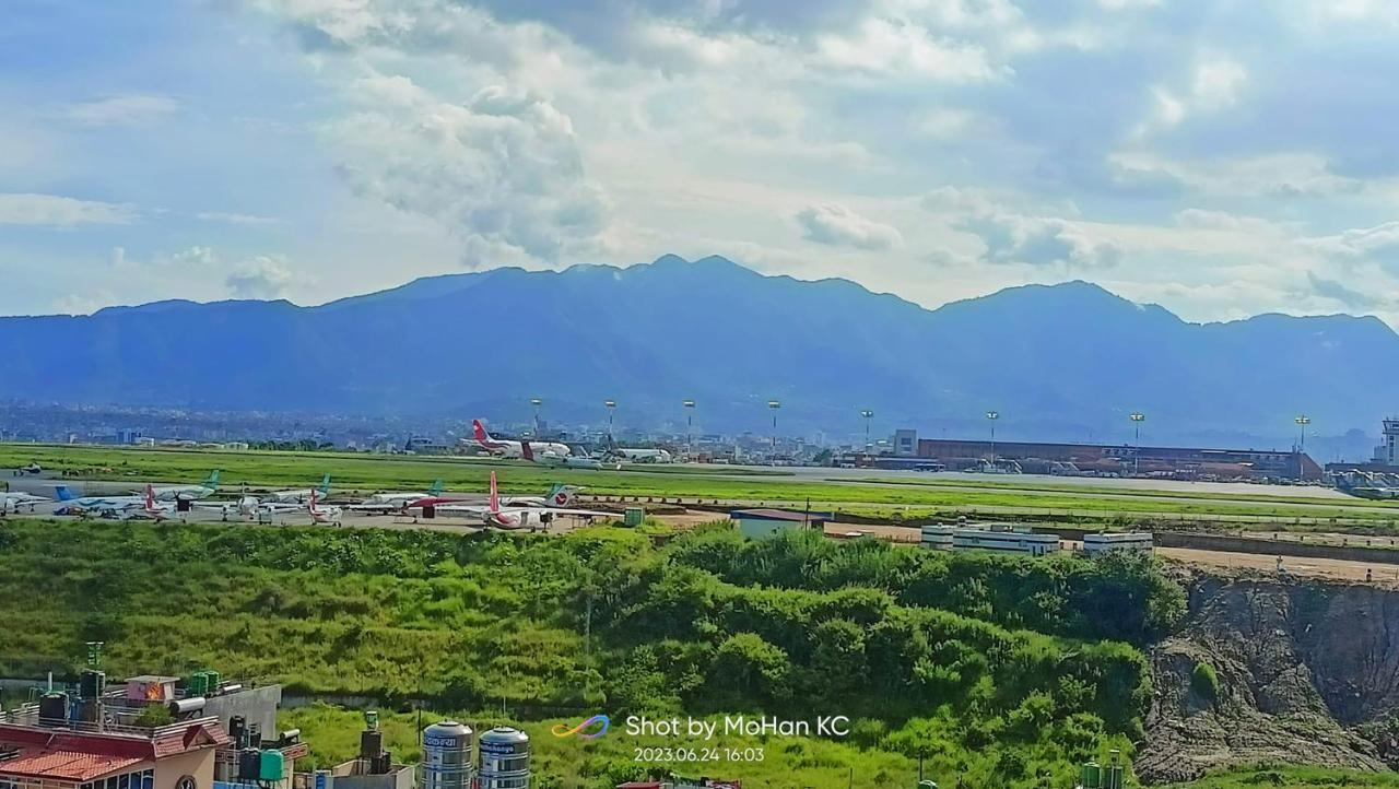 Kathmandu Airport View Hotel And Lodge Экстерьер фото