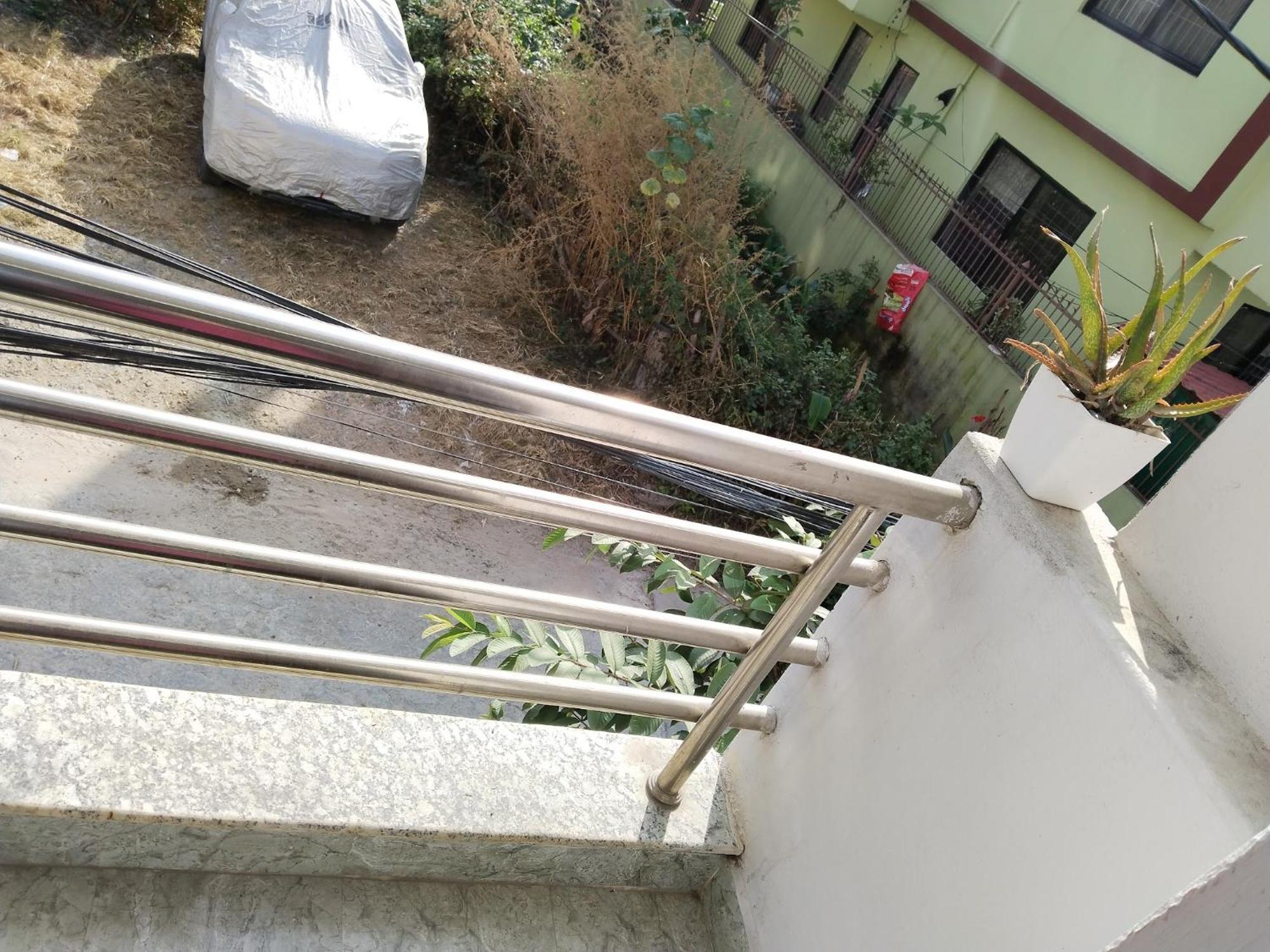 Kathmandu Airport View Hotel And Lodge Экстерьер фото