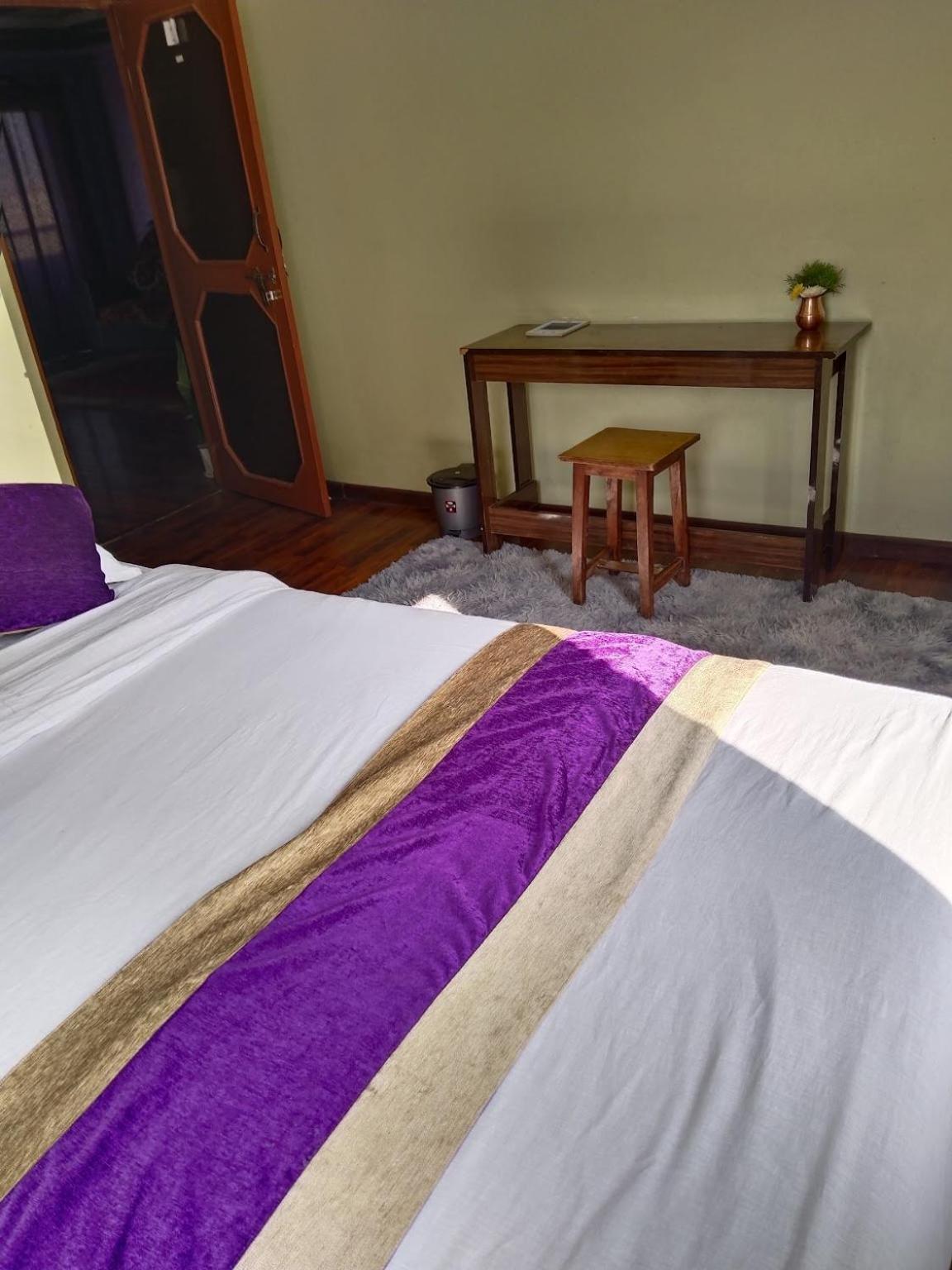 Kathmandu Airport View Hotel And Lodge Экстерьер фото